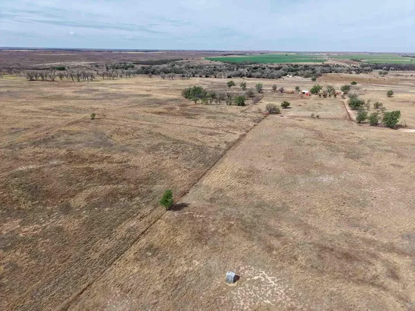 $2,417,100 | 152 Sweetwater Creek Highway, Mobeetie, TX 79061