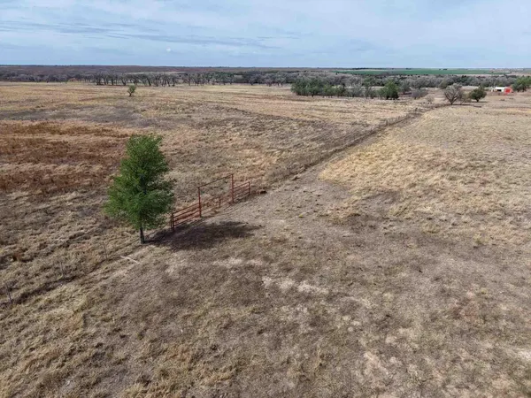 $2,417,100 | 152 Sweetwater Creek Highway, Mobeetie, TX 79061