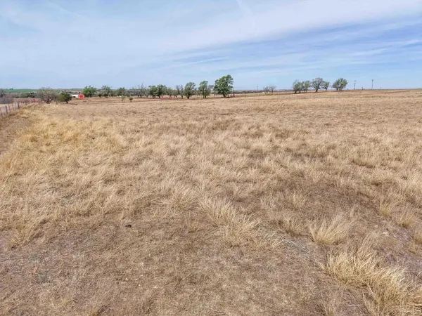 $2,417,100 | 152 Sweetwater Creek Highway, Mobeetie, TX 79061