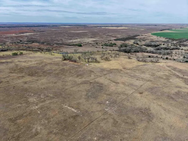 $2,417,100 | 152 Sweetwater Creek Highway, Mobeetie, TX 79061