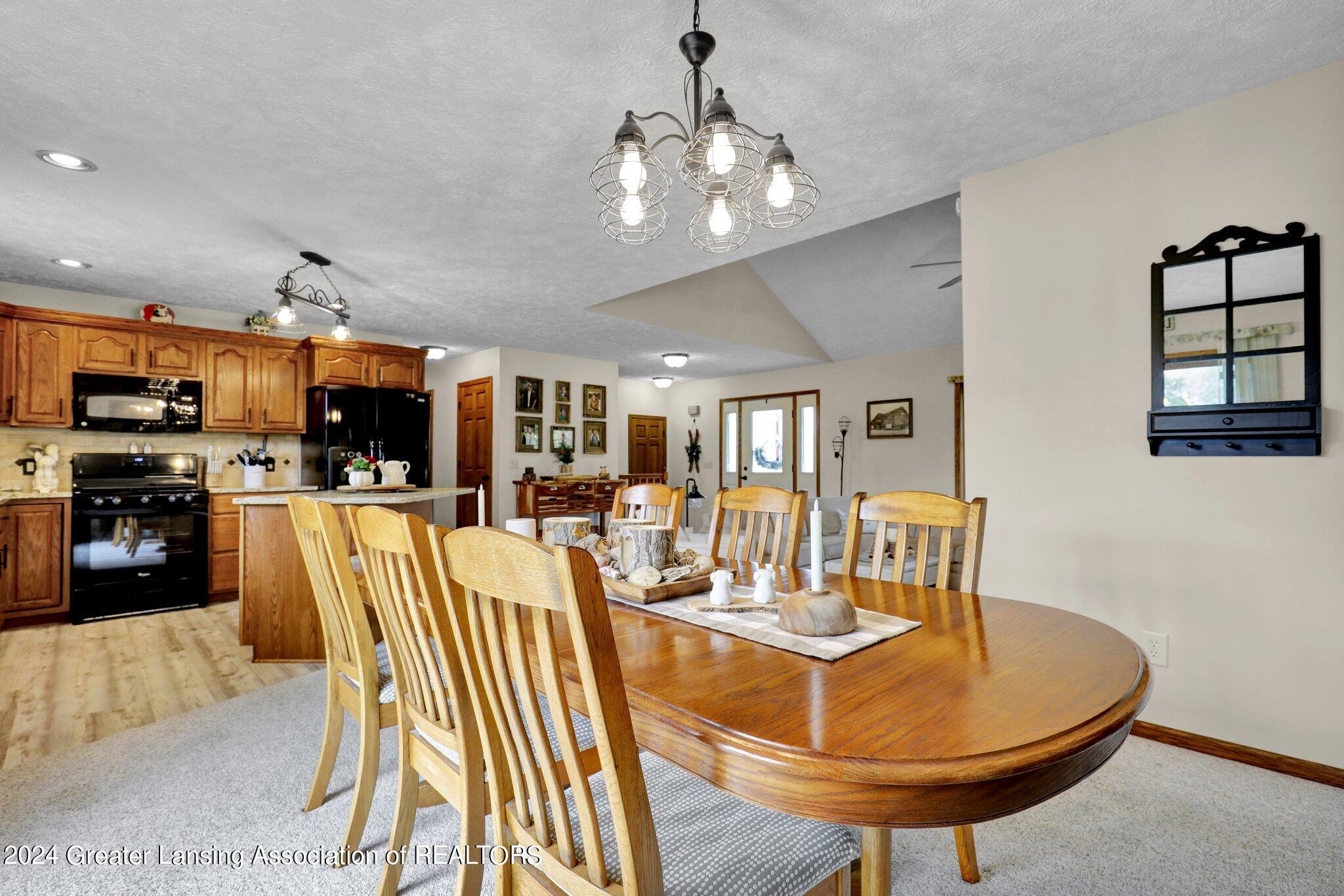 1660 North Waverly Road Holt, MI 48842 - Photo 20 of 59 18-web-or-mls-Open Ended Media-17