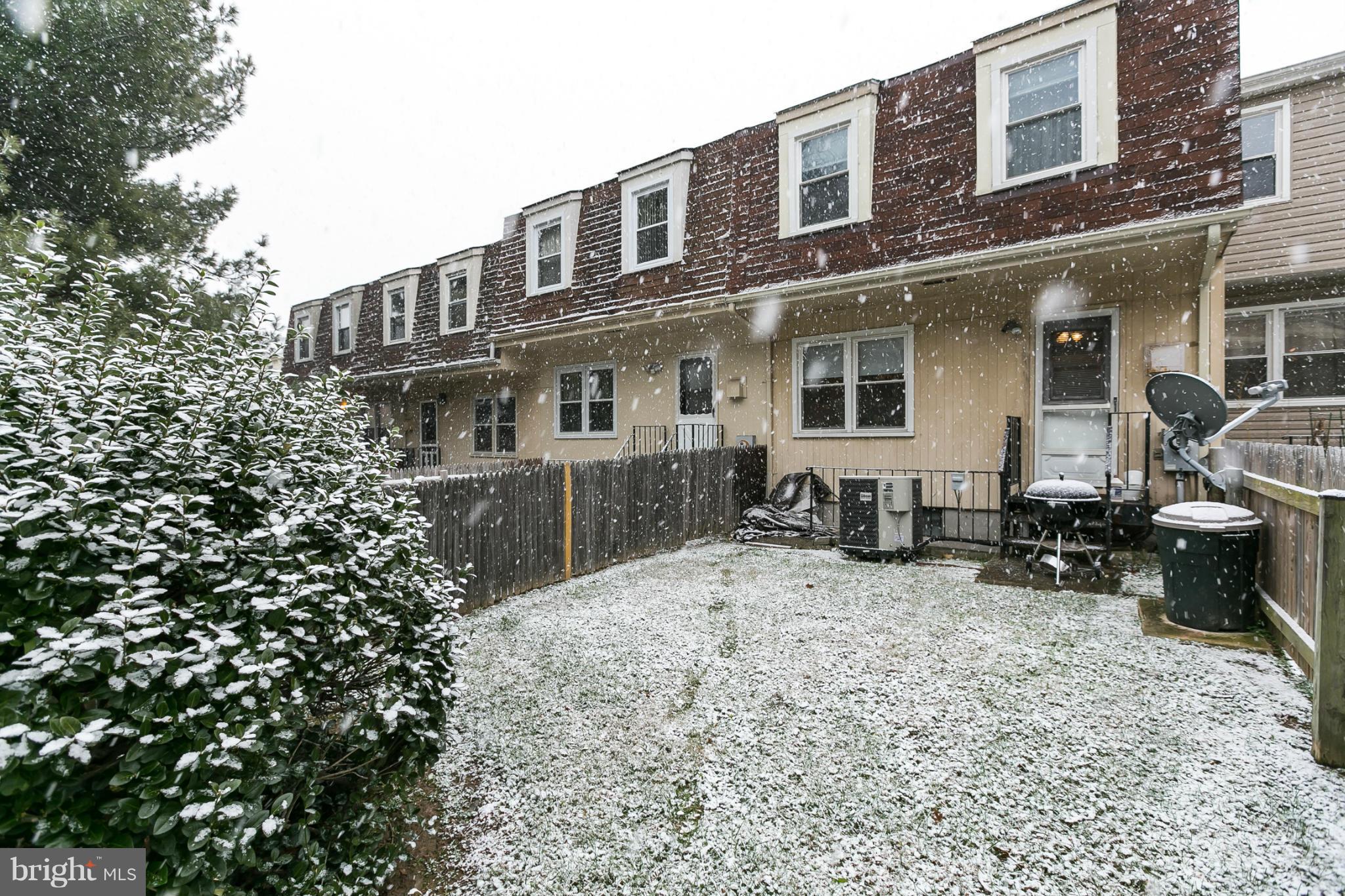 14 Colleton Court Baltimore, MD 21236 - Photo 27 of 29 Exterior (Rear)