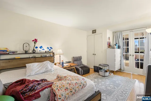 $4,500 | 700 Grove Street, Unit 9M, Jersey City, NJ 07310