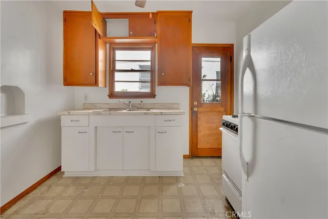 $1,400 | 34 North 1st Street, Unit 2, Alhambra, CA 91801