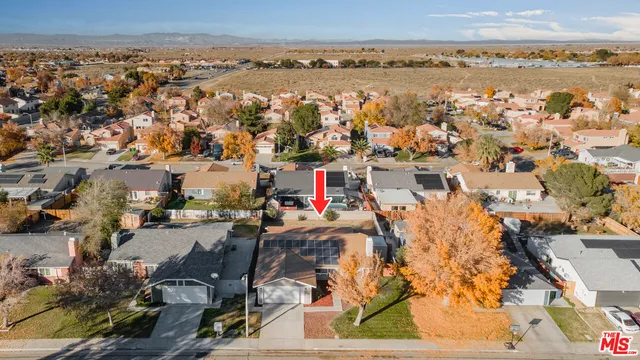 $469,990 | 1027 Landsford Street, Lancaster, CA 93535