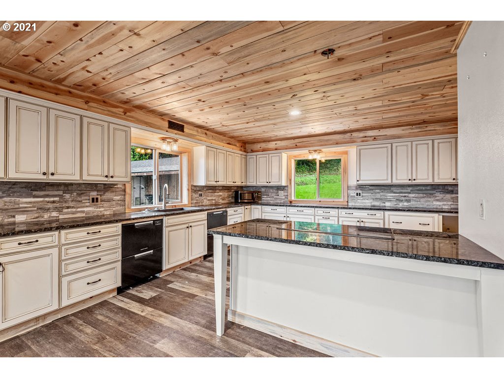 18513 Coop Road Clatskanie, OR 97016 - Photo 11 of 31 Gallery Image 11