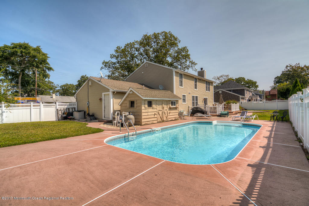 551 Robin Hood Road Brick, NJ 08724 - Photo 5 of 31 0005__SMALL