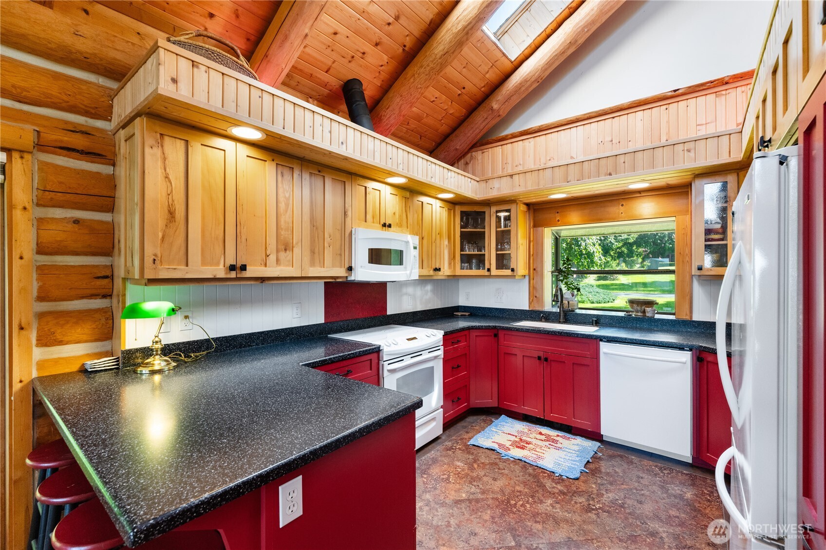 5398 West Shore Road Anacortes, WA 98221 - Photo 13 of 32