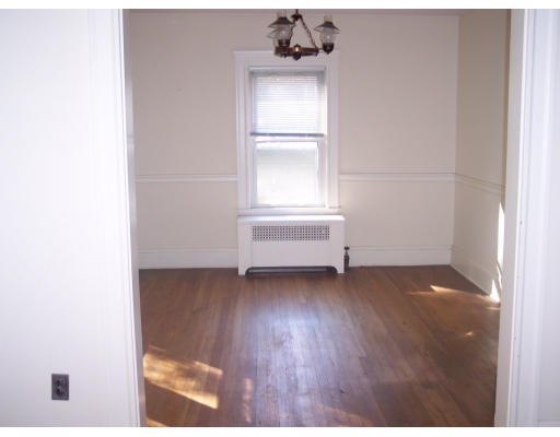110 Bonad Road Brookline, MA 02467 - Photo 3 of 4