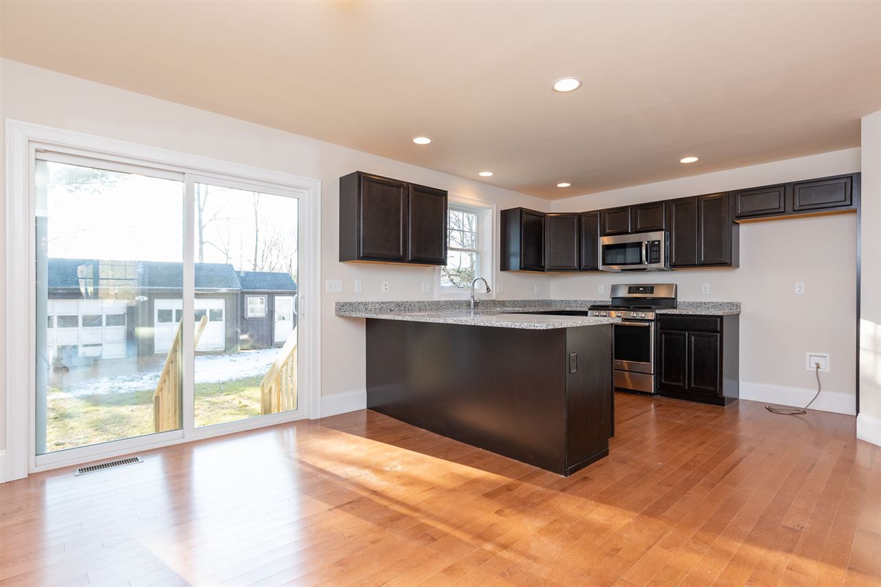 188 B Walton Road Seabrook, NH 03874 - Photo 3 of 40