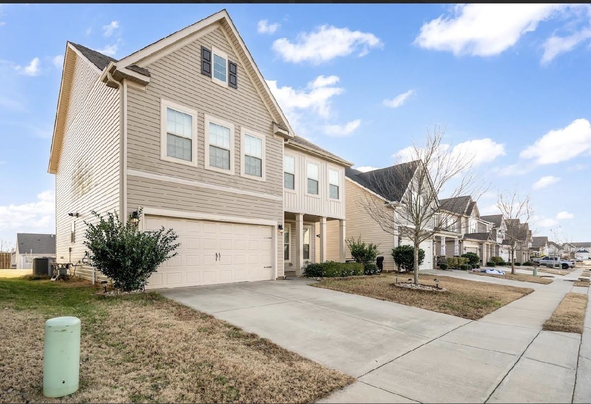 653 Highgarden Lane Boiling Springs, SC 29316 - Photo 2 of 36
