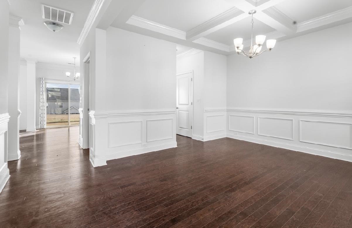 653 Highgarden Lane Boiling Springs, SC 29316 - Photo 5 of 36 Dining Room