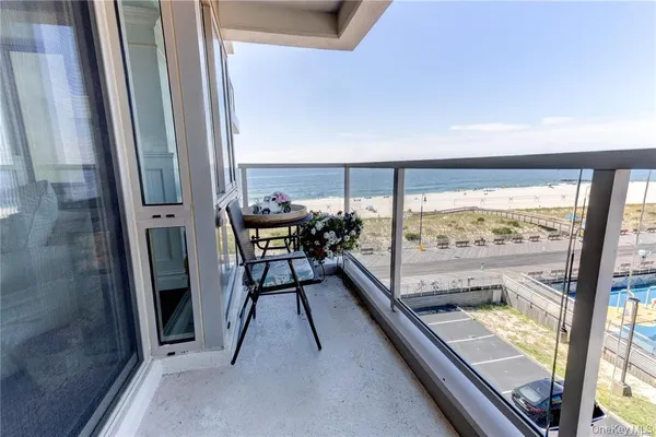 $15,000 | 170 West Broadway, Unit 6G, Long Beach, NY 11561