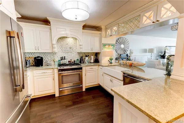 $15,000 | 170 West Broadway, Unit 6G, Long Beach, NY 11561