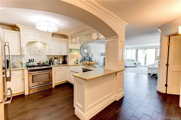 $15,000 | 170 West Broadway, Unit 6G, Long Beach, NY 11561