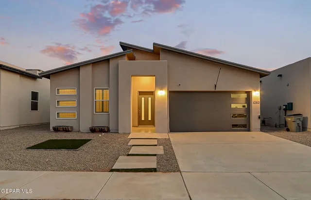 a house view with a outdoor space