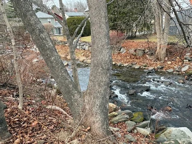 $285,000 | 6 Williams Street, Williamsburg, MA 01096