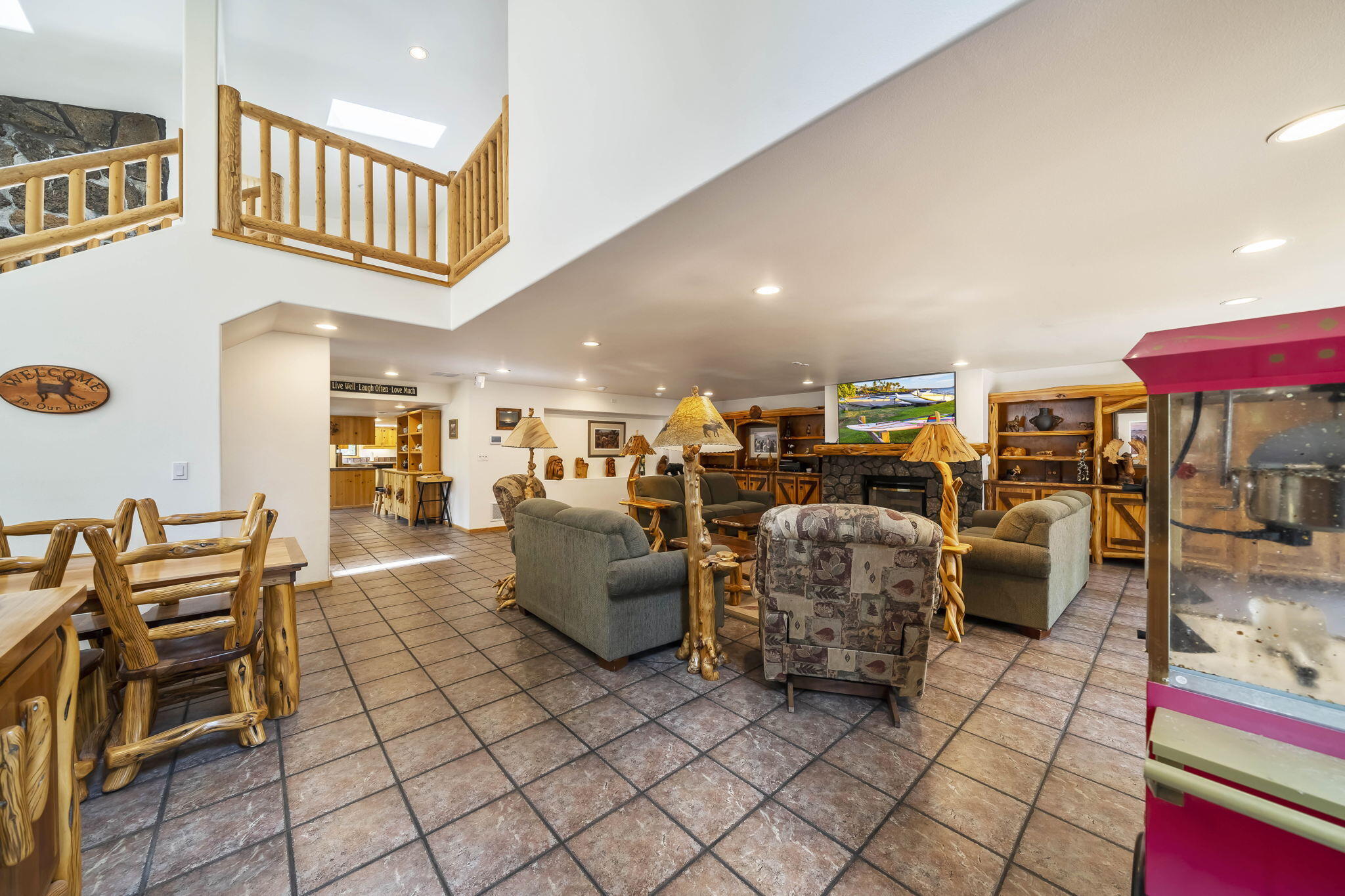 13628 Shad Bush Black Butte Ranch, OR 97759 - Photo 24 of 71 Great Room 5