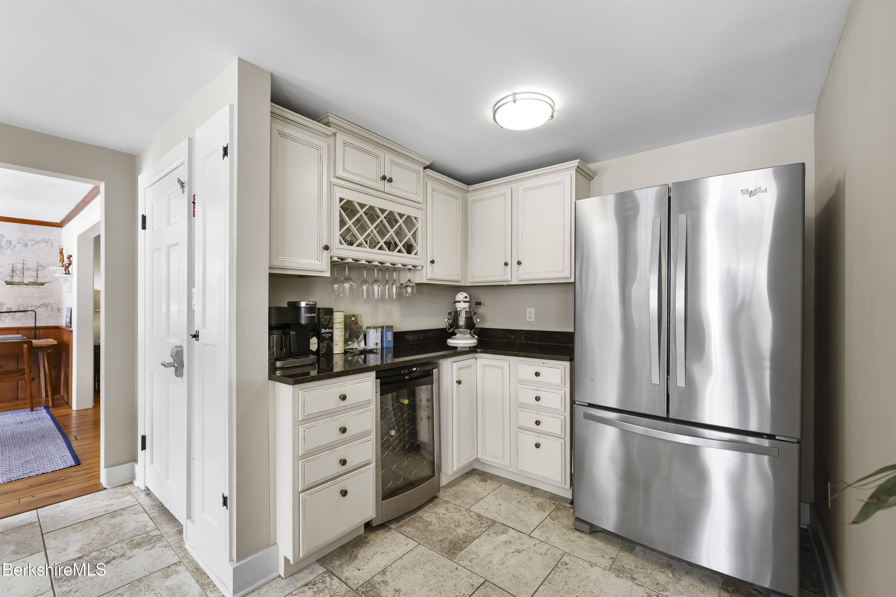 221 Holmes Road Pittsfield, MA 01201 - Photo 5 of 36 145 Kitchen