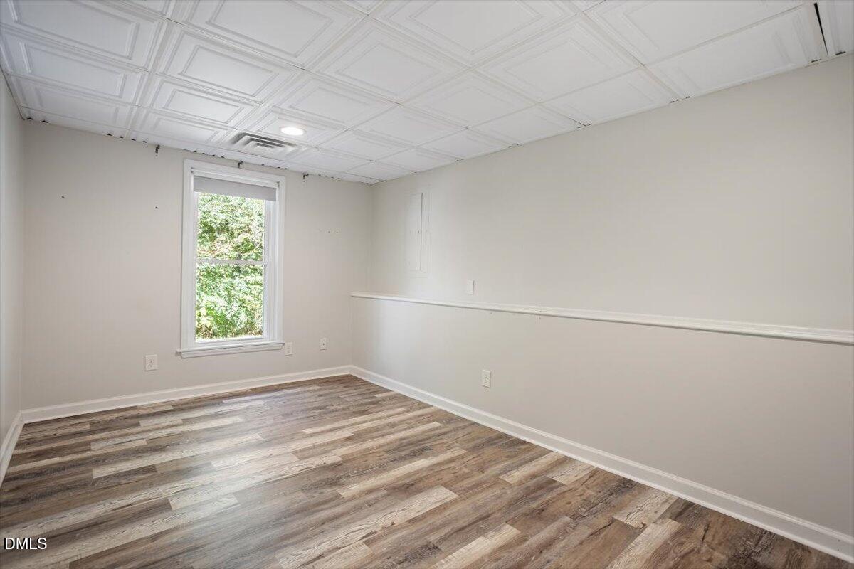835 Madison Avenue Cary, NC 27513 - Photo 28 of 33 a view of empty room with window