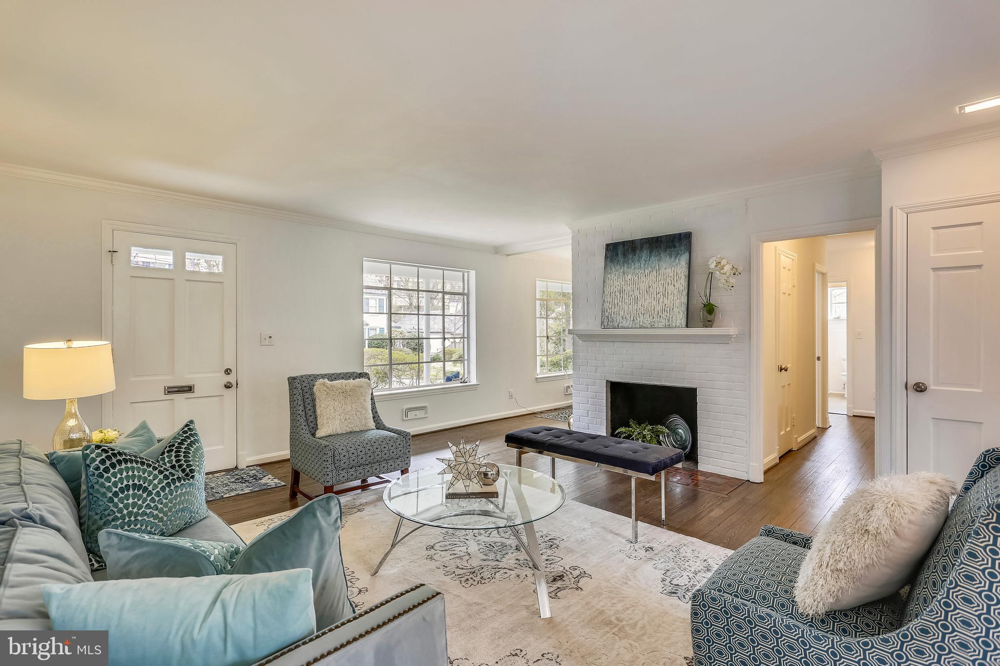 7505 Tarrytown Road Chevy Chase, MD 20815 - Photo 3 of 46 Living Room