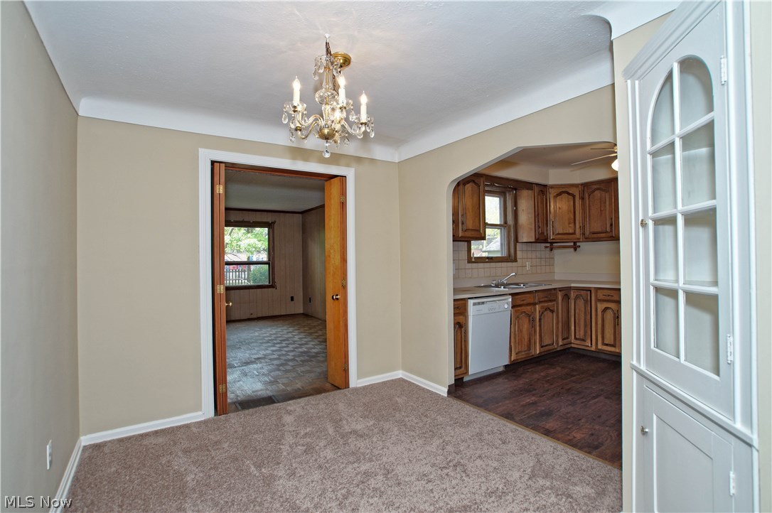 4290 West Anderson Road Cleveland, OH 44121 - Photo 10 of 24 Gallery Image 10