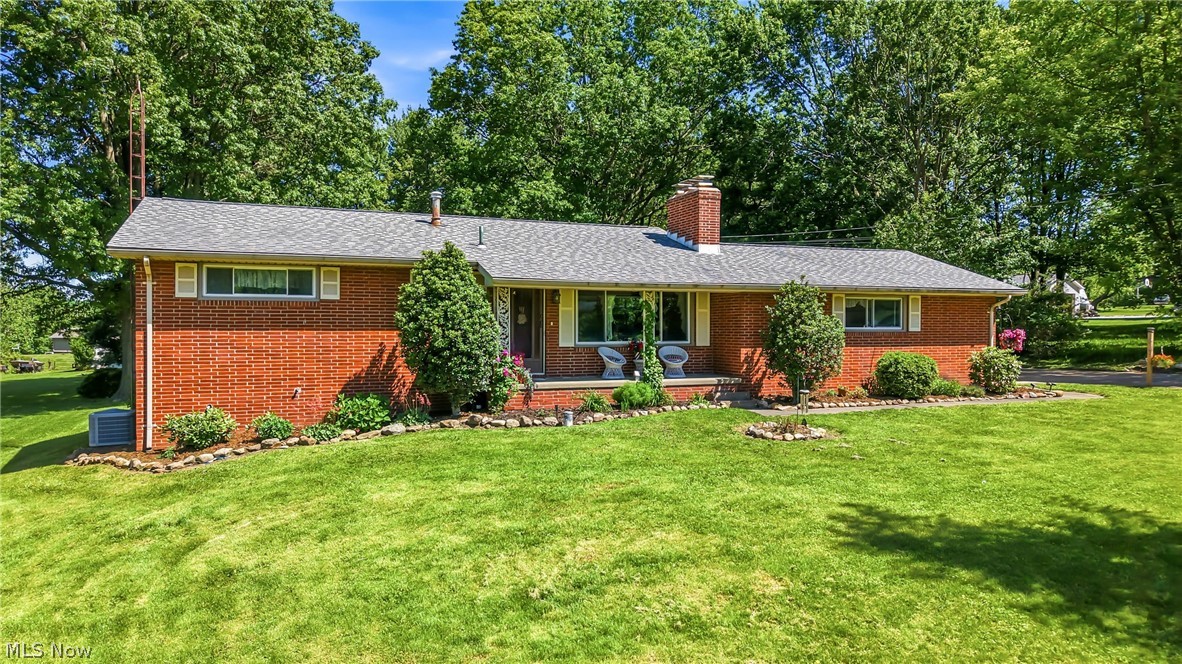 6127 Columbus Road Northeast Louisville, OH 44641 - Photo 41 of 49 Front of the home