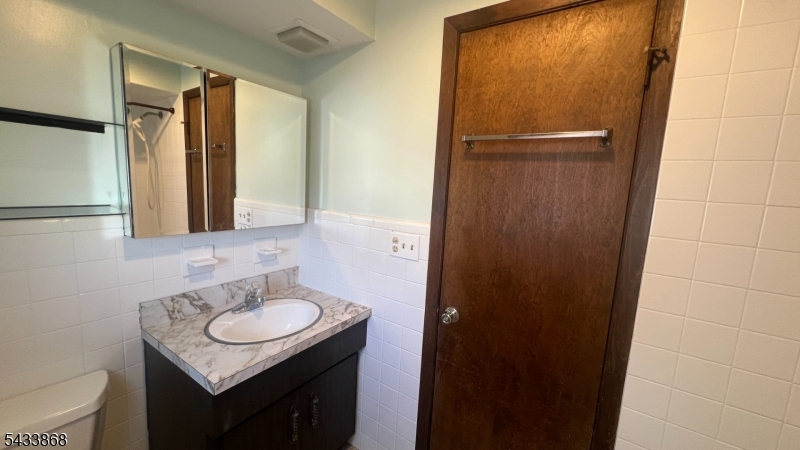 281 Main Street East Rutherford, NJ 07073 - Photo 20 of 26