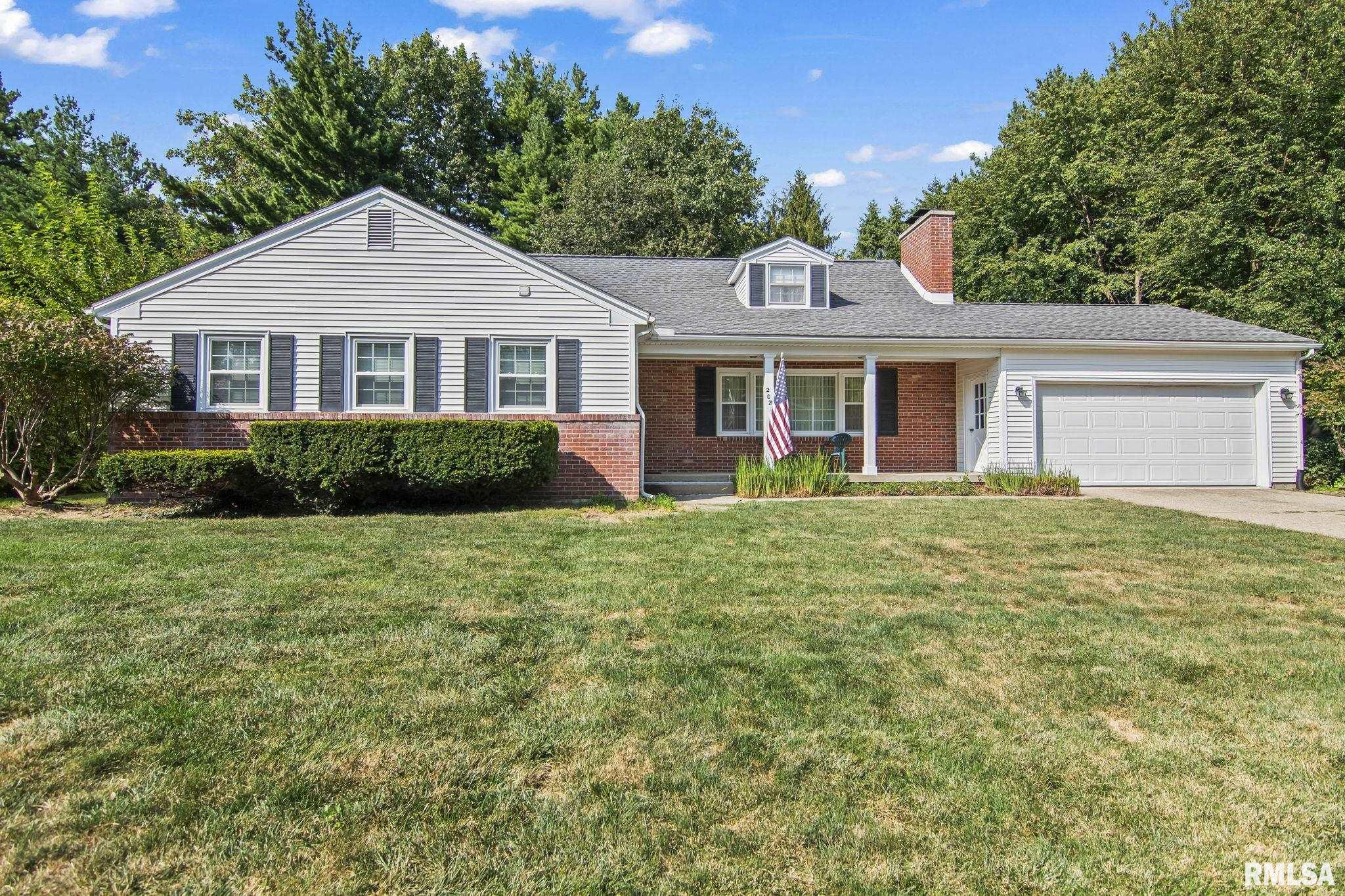 2023 Briarcliff Springfield, IL 62704 - Photo 1 of 43