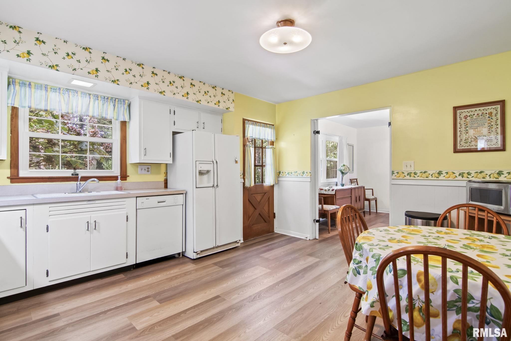 2023 Briarcliff Springfield, IL 62704 - Photo 8 of 43