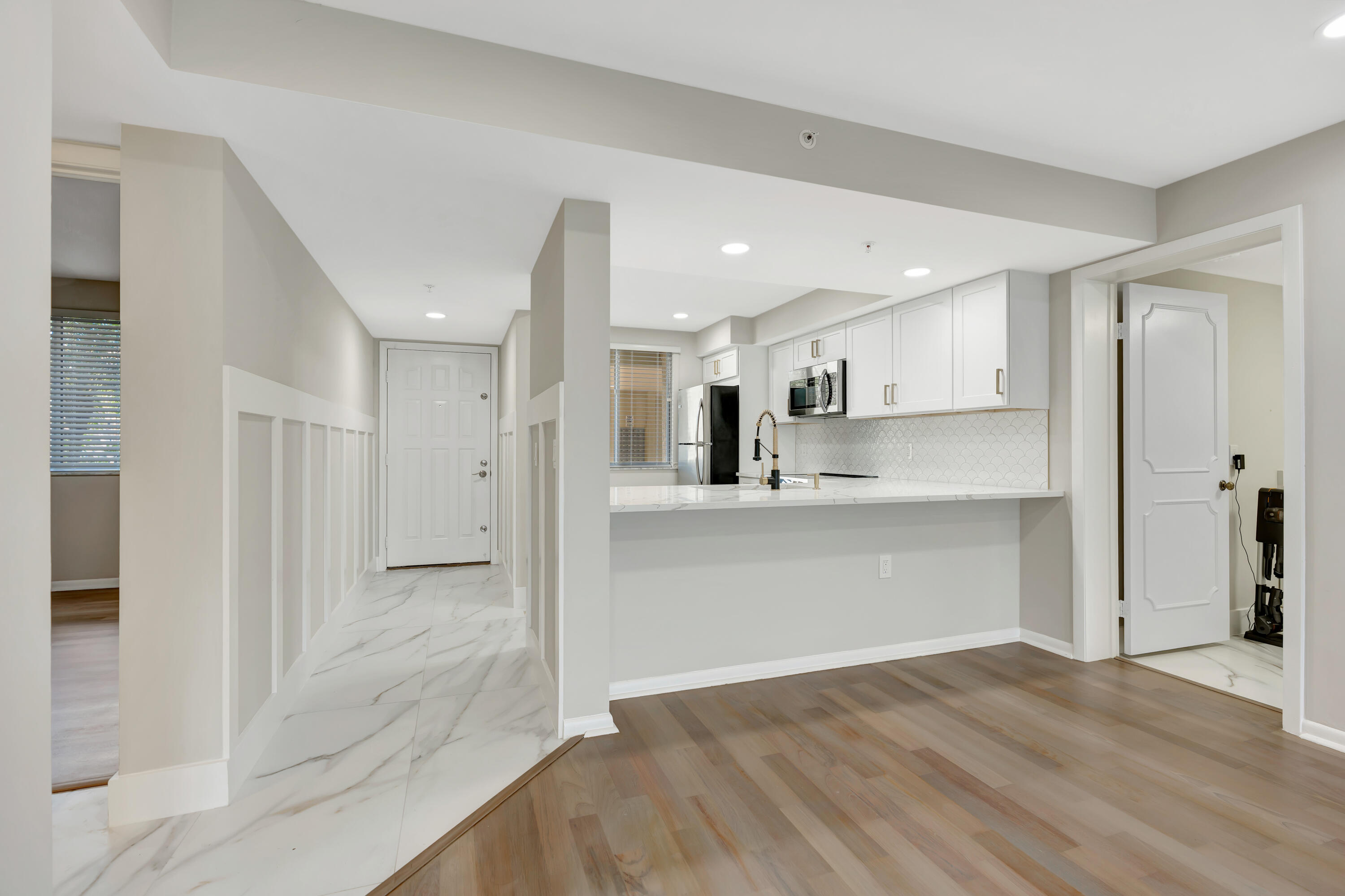 2501 Marina Isle Way, Unit 104 Jupiter, FL 33477 - Photo 11 of 56 _MLP1133