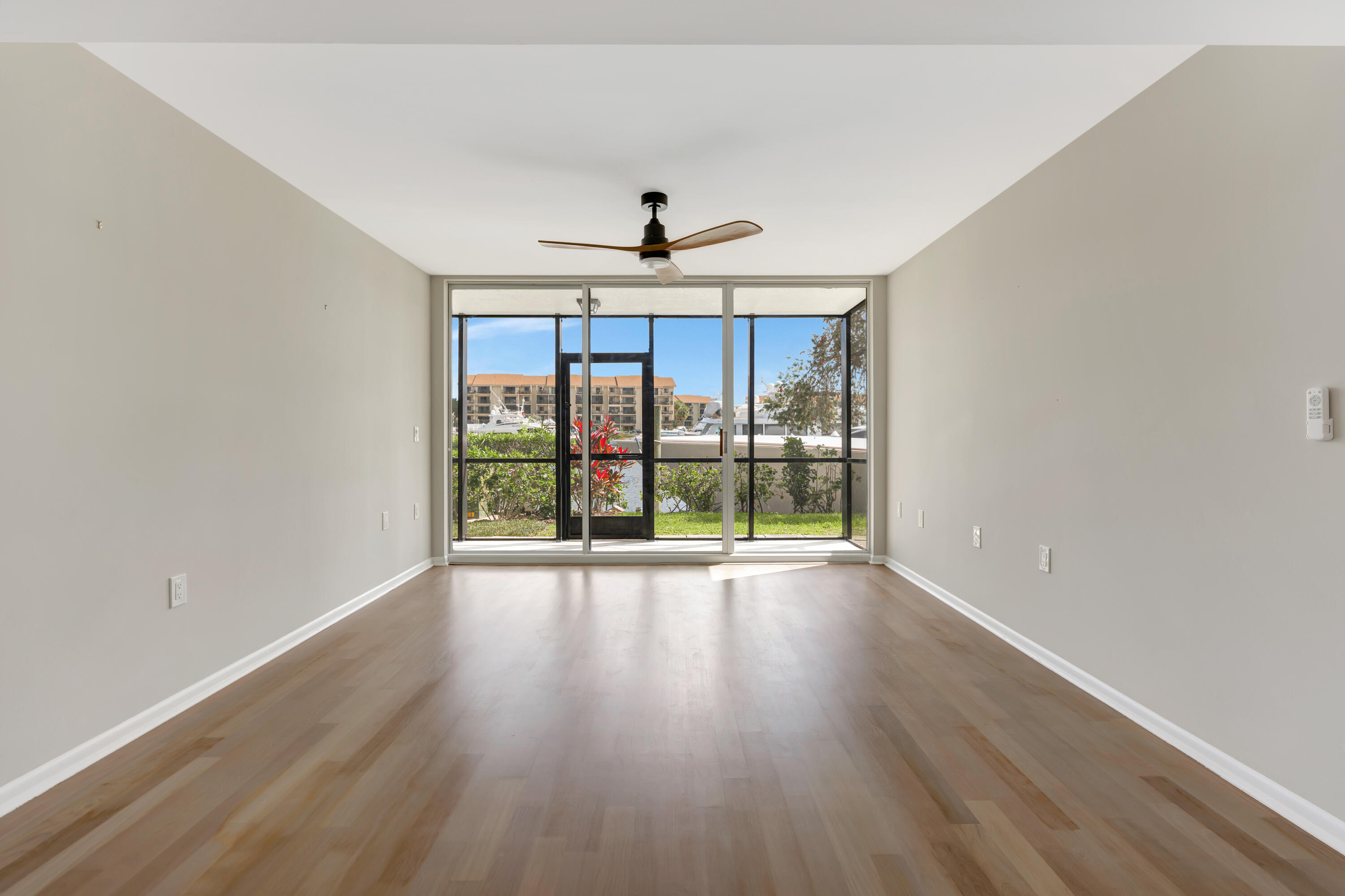 2501 Marina Isle Way, Unit 104 Jupiter, FL 33477 - Photo 19 of 56 _MLP1168