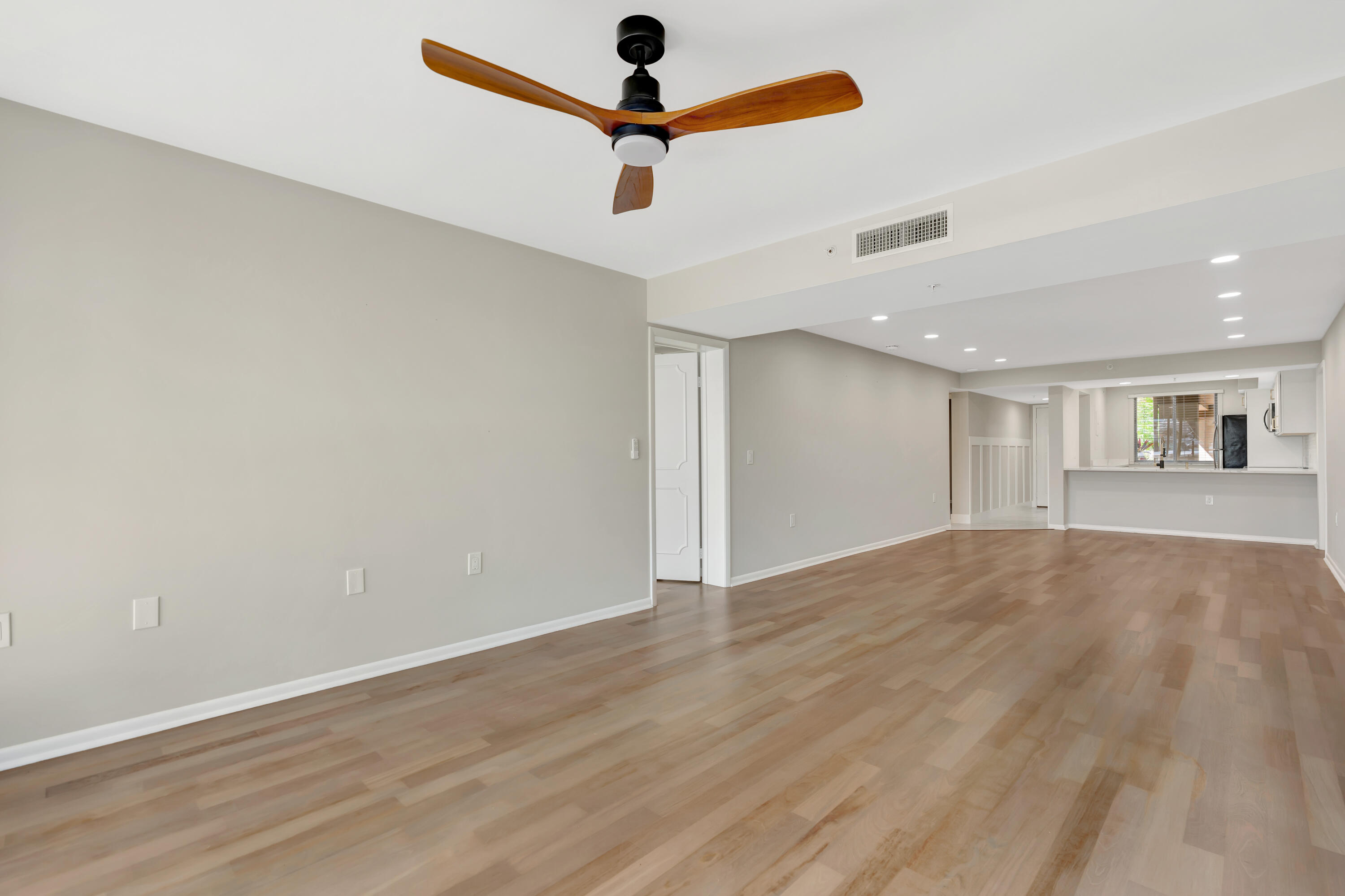 2501 Marina Isle Way, Unit 104 Jupiter, FL 33477 - Photo 21 of 56 _MLP1178