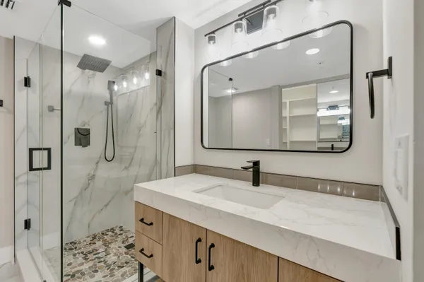 a view of an empty walk in closet