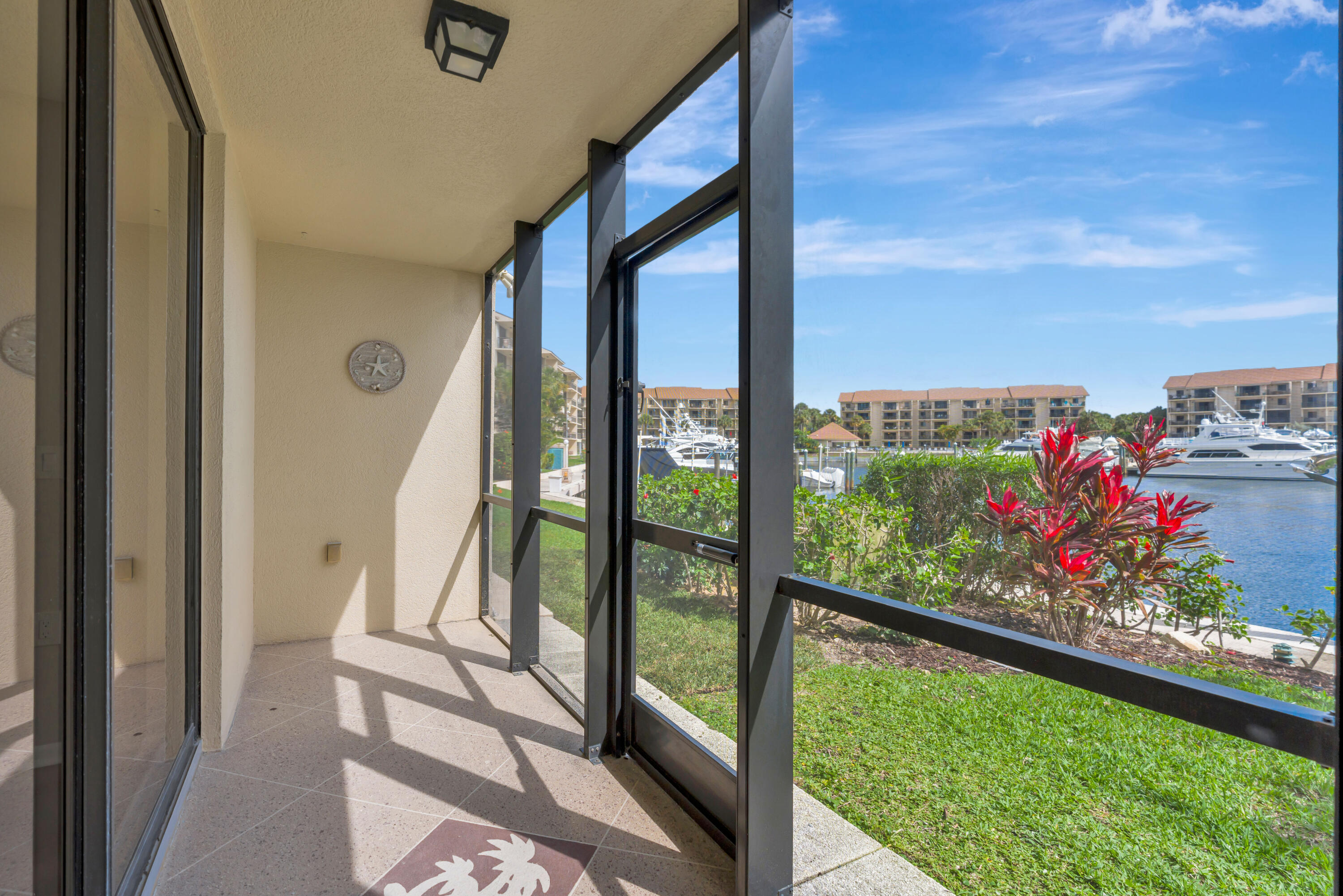2501 Marina Isle Way, Unit 104 Jupiter, FL 33477 - Photo 37 of 56 _MLP1082