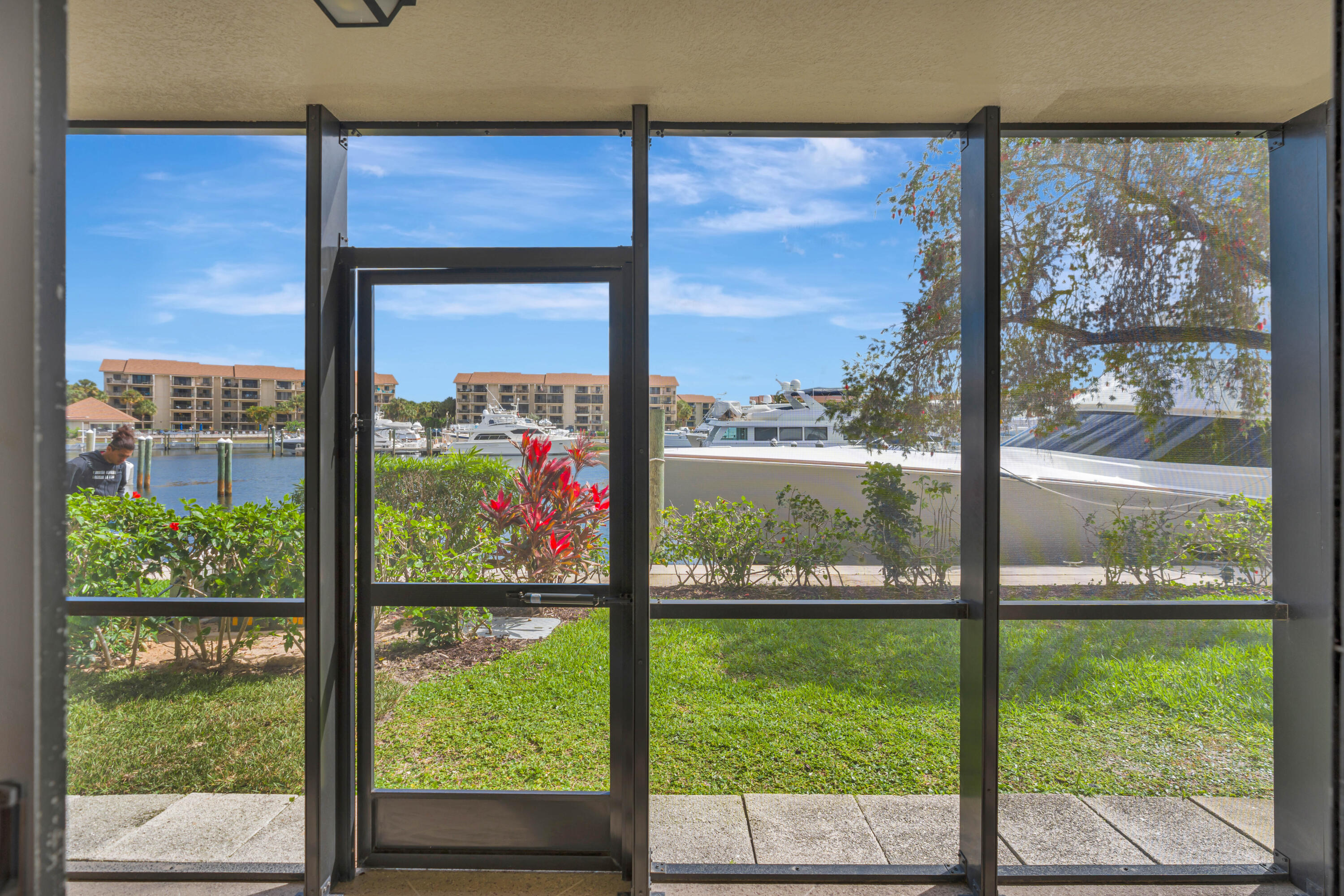 2501 Marina Isle Way, Unit 104 Jupiter, FL 33477 - Photo 38 of 56 _MLP1087