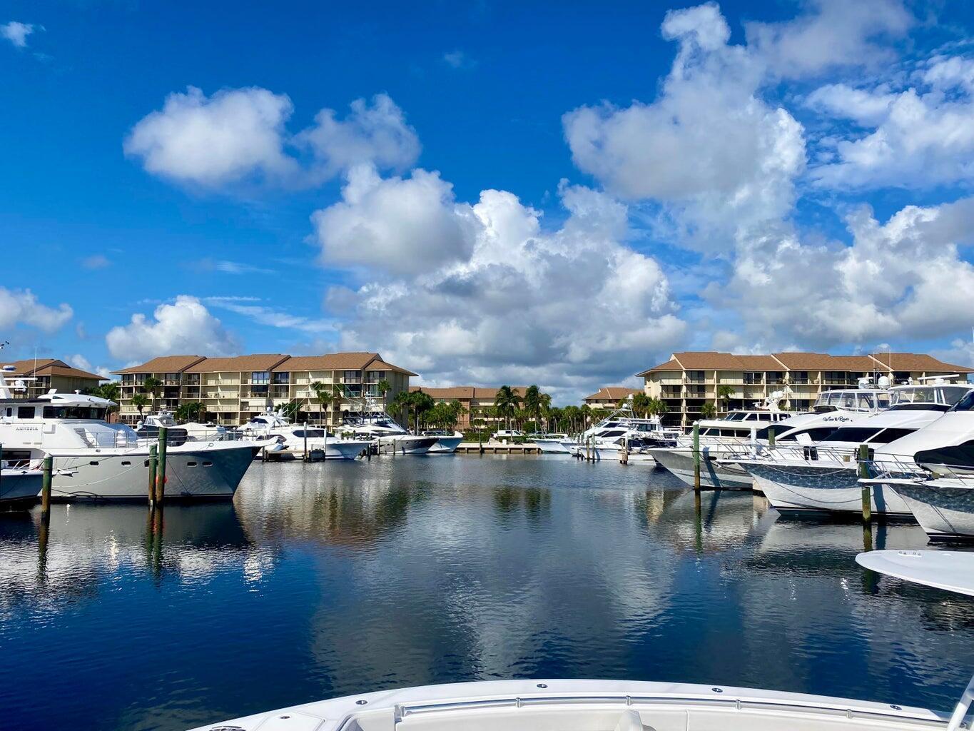 2501 Marina Isle Way, Unit 104 Jupiter, FL 33477 - Photo 44 of 56 mbmarina