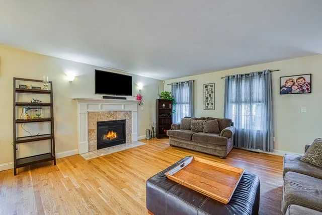 $749,900 | 6 Andrea Way, West Bridgewater, MA 02379