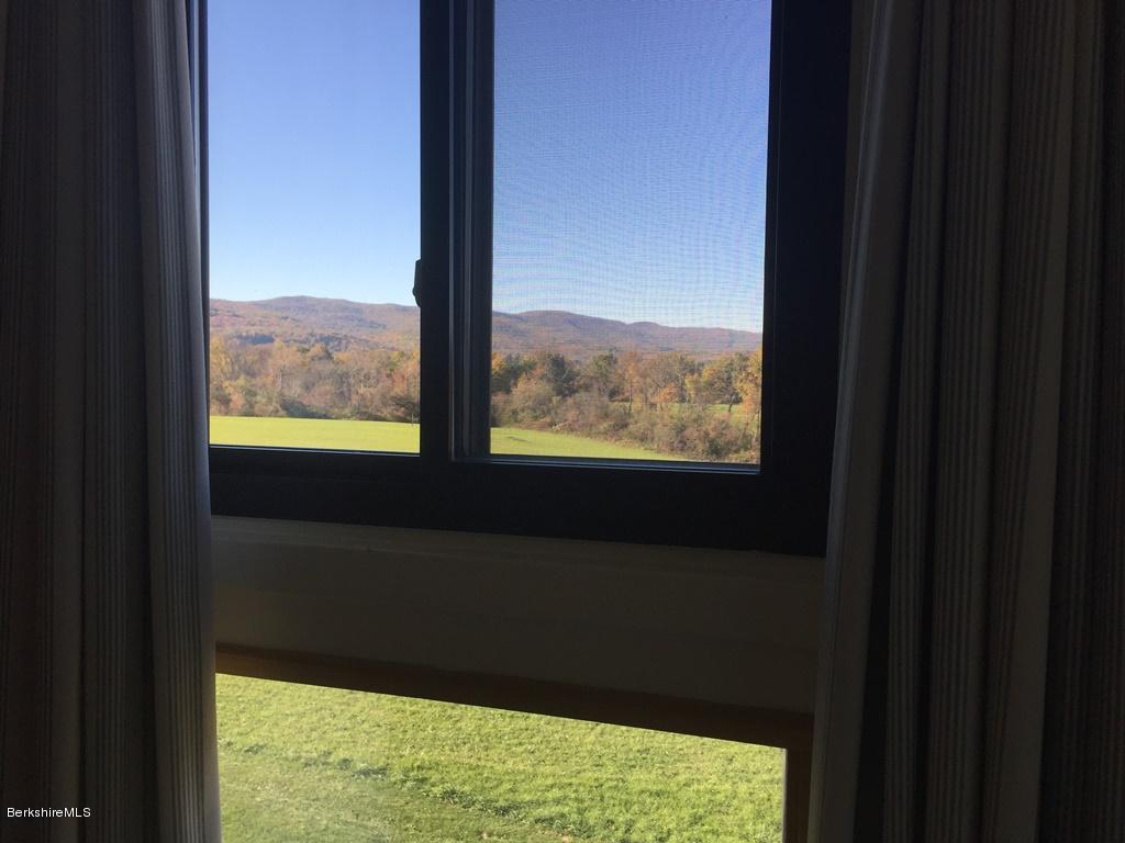 189 Stratton Road, Unit J3 Williamstown, MA 01267 - Photo 16 of 29 Window to view