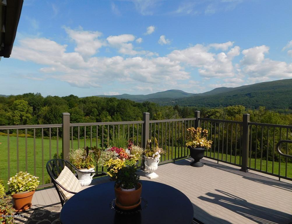 189 Stratton Road, Unit J3 Williamstown, MA 01267 - Photo 20 of 29 Deck