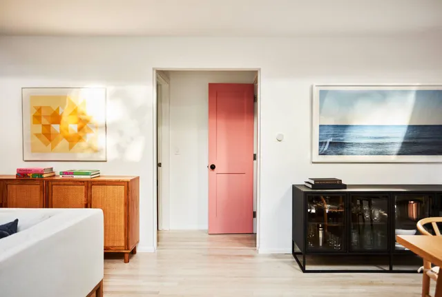 a view of a livingroom with furniture and window