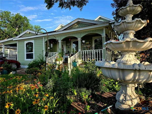 $335,000 | 1701 Baylor Avenue, Waco, TX 76706