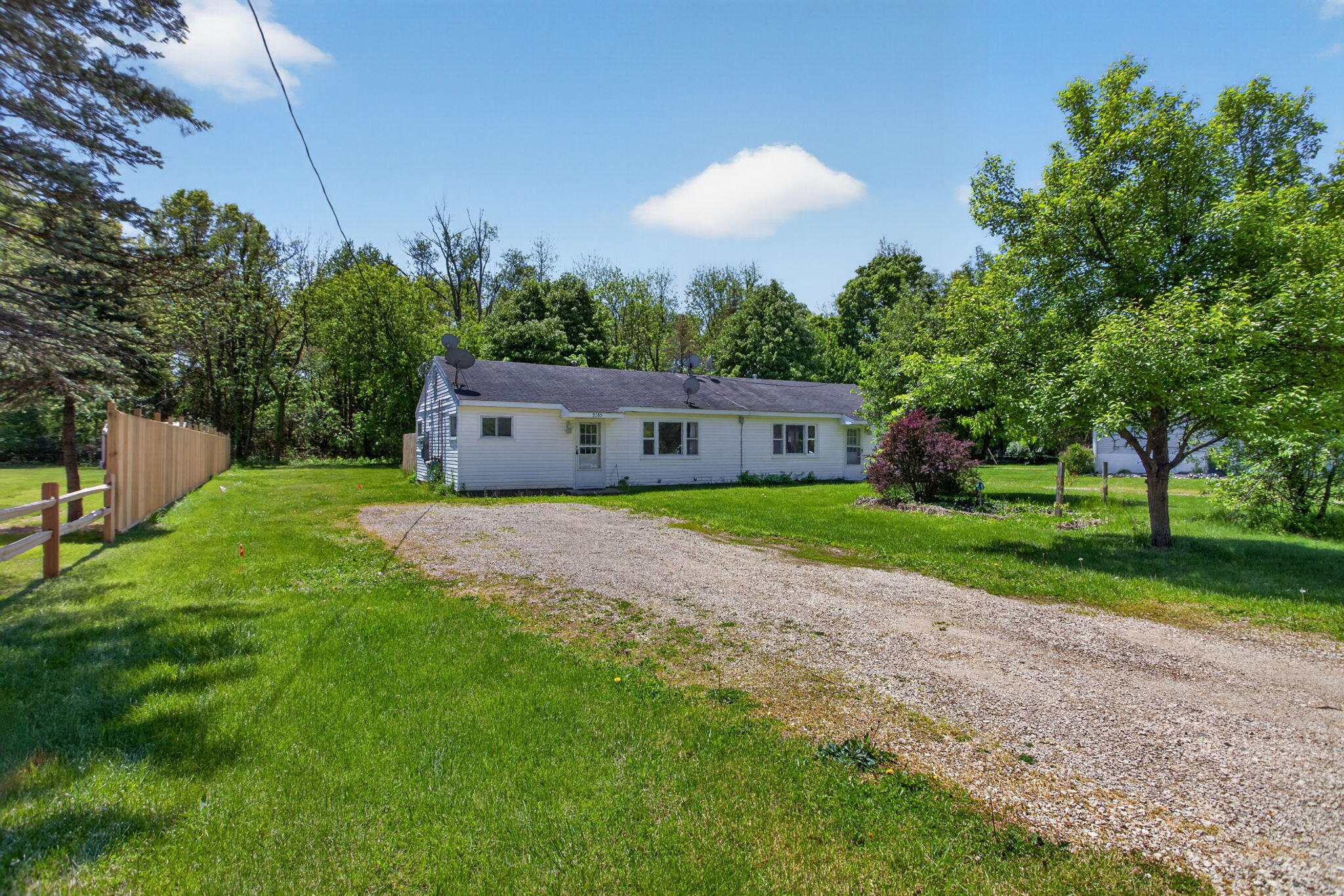 9163-9165 Cady Road Jackson, MI 49201 - Photo 1 of 44 5-web-or-mls-IMG_9154