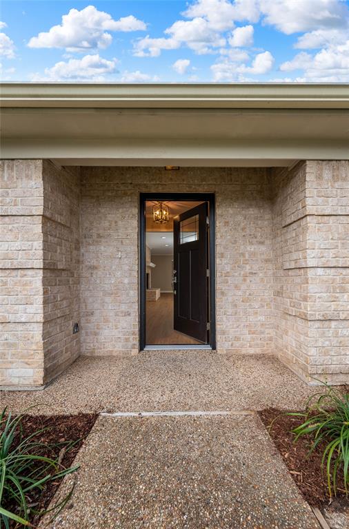 3509 Heatherstone Circle Waco, TX 76708 - Photo 2 of 38