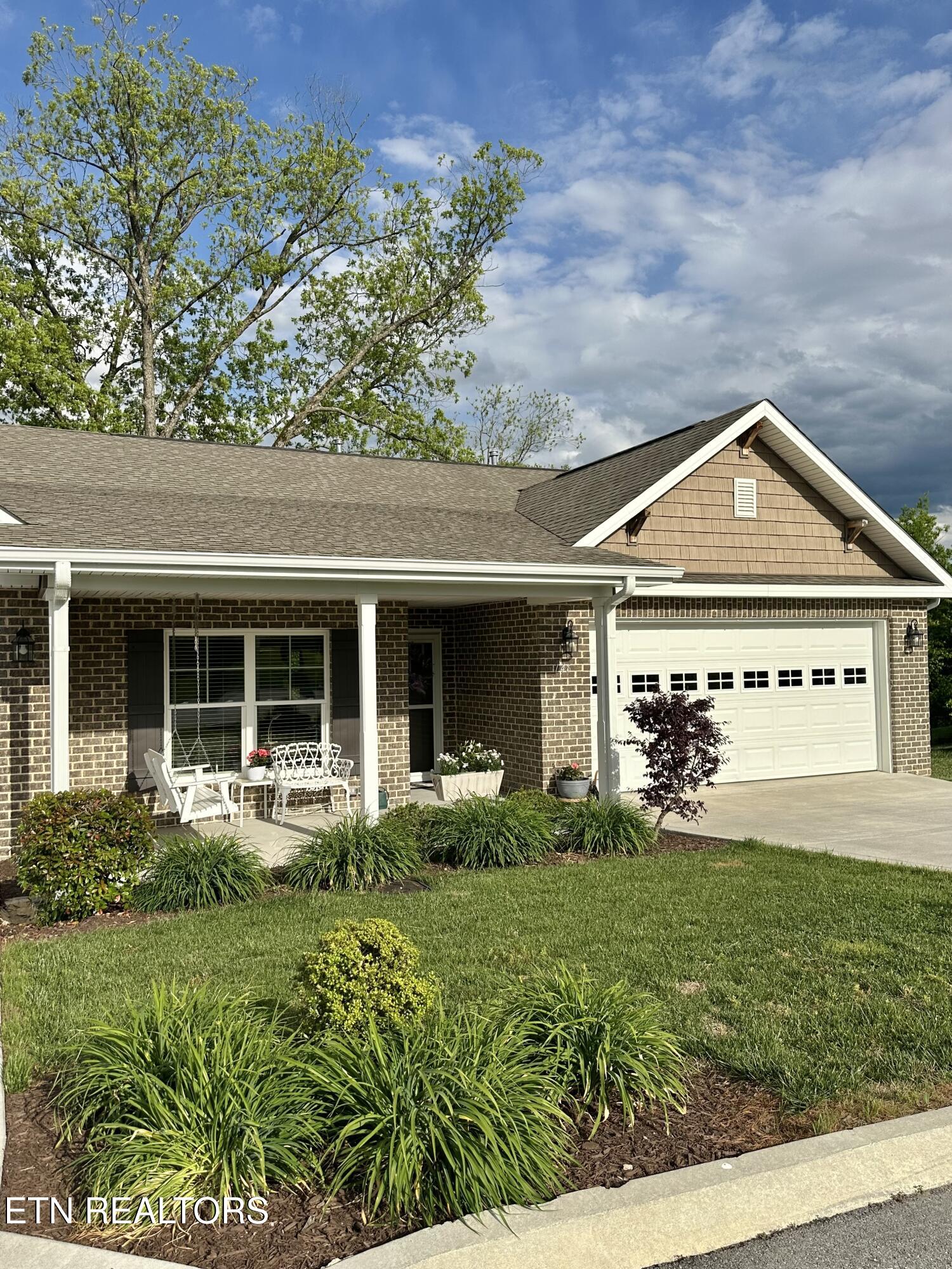 146 Mayapple Way Sevierville, TN 37862 - Photo 2 of 28 IMG_2616