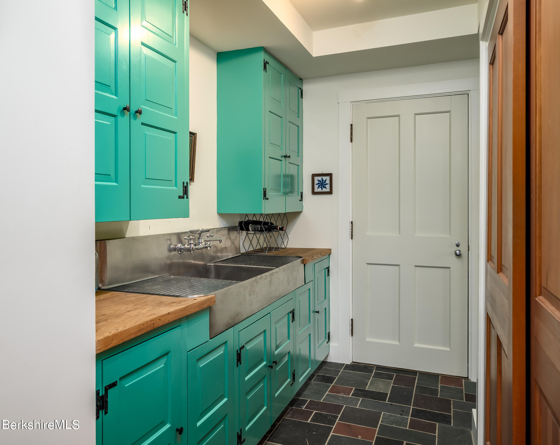1571 Oblong Road Williamstown, MA 01267 - Photo 47 of 57 Pantry Hall to Art Studio