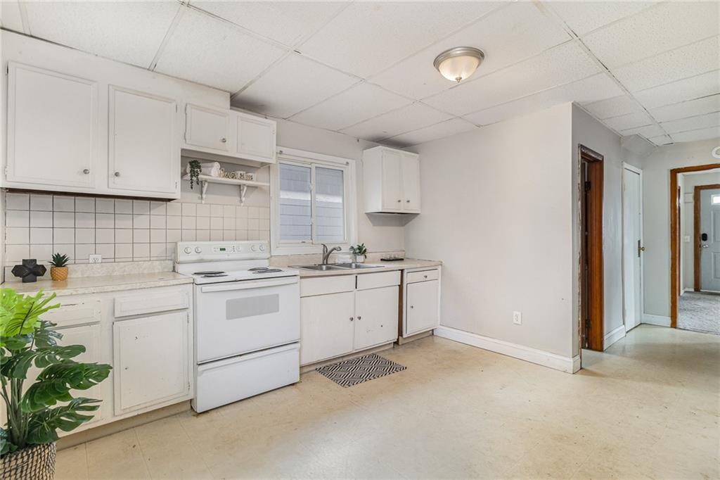 430 Ridgeway Avenue Rochester, NY 14615 - Photo 10 of 28