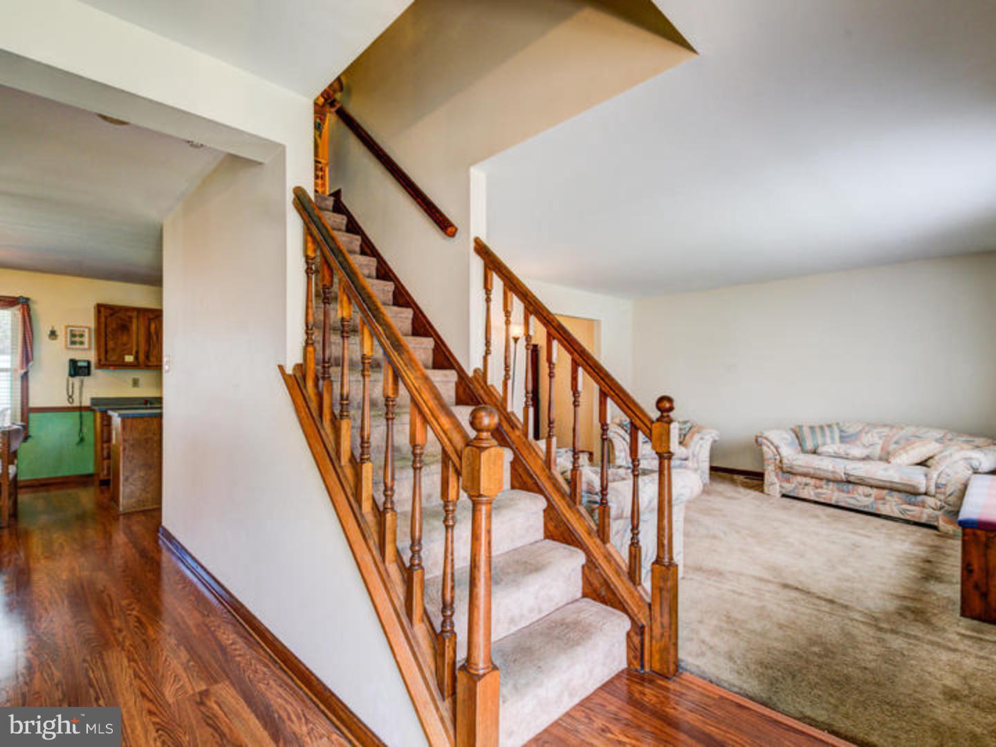 22 London Road Burlington, NJ 08016 - Photo 5 of 25 Gallery Image 5