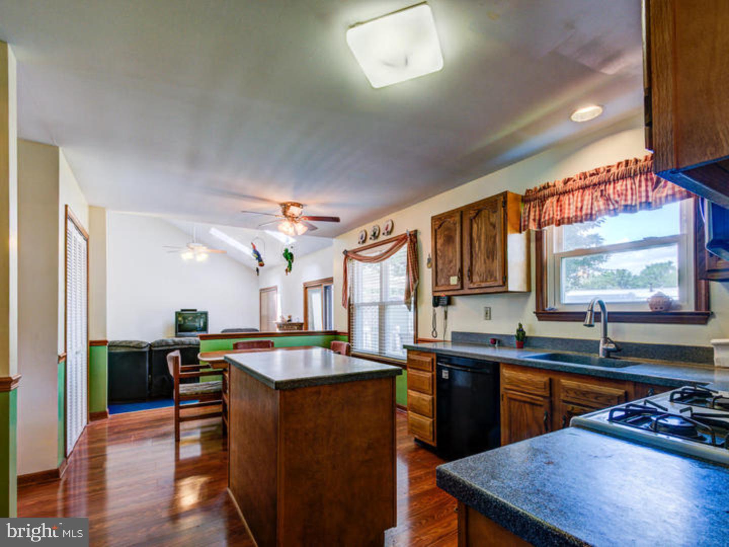 22 London Road Burlington, NJ 08016 - Photo 7 of 25 Gallery Image 7