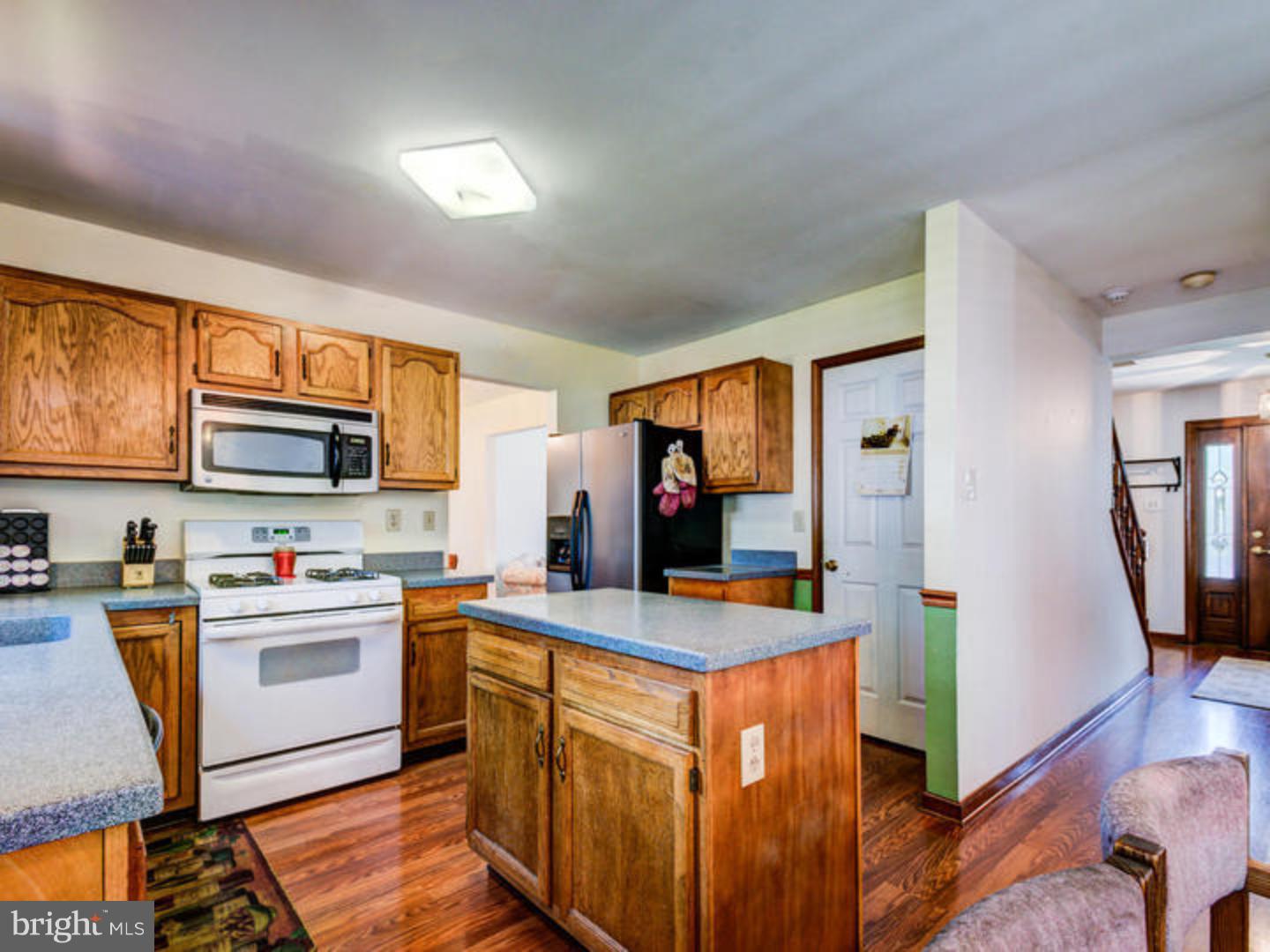 22 London Road Burlington, NJ 08016 - Photo 9 of 25 Gallery Image 9